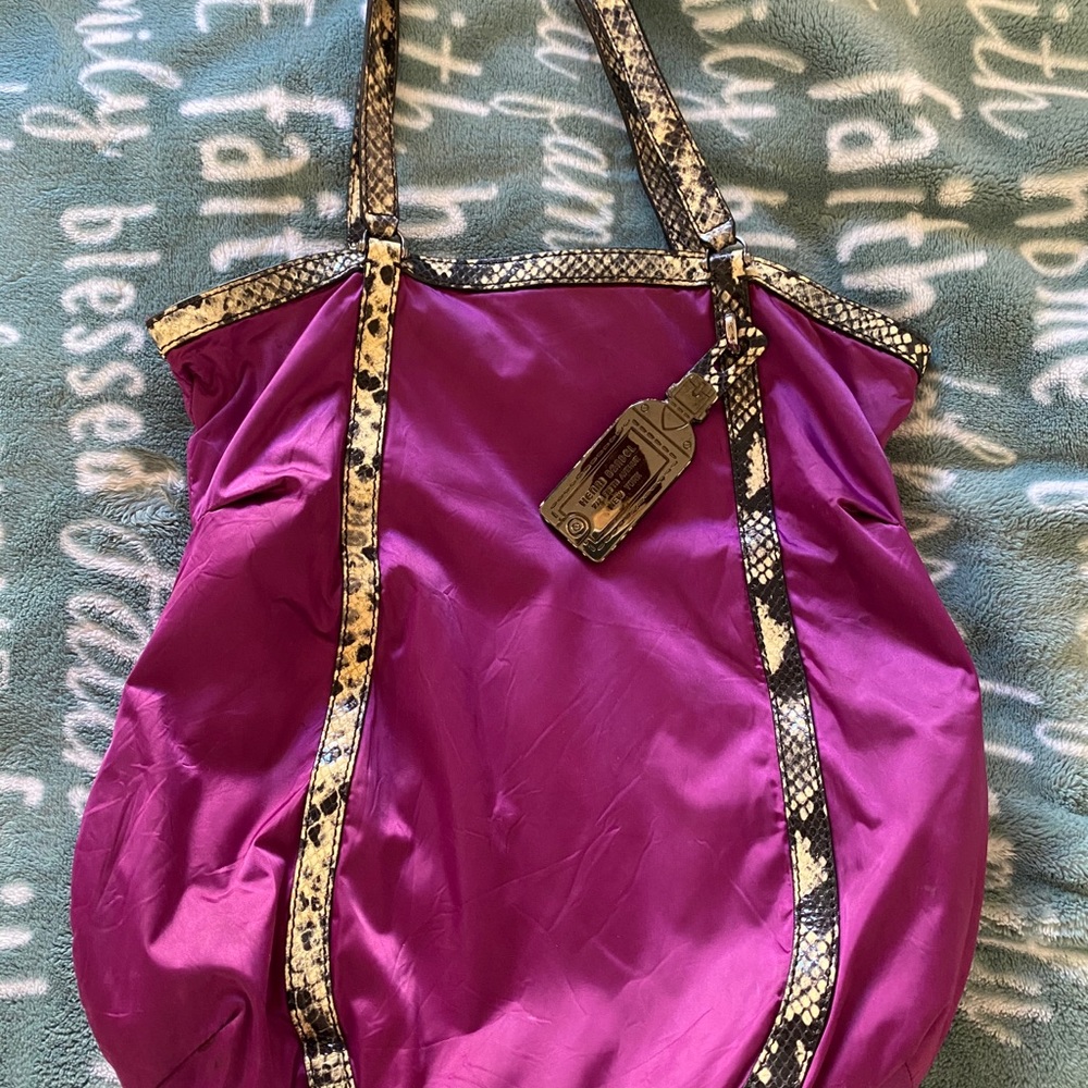 Henri Bendel purse